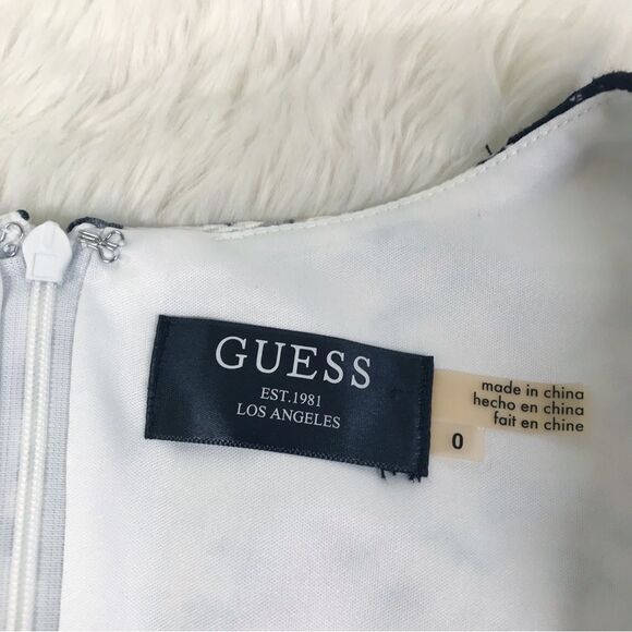 GUESS Black White Lace Bodycon Mini Dress Sleeveless Short Sexy Fitted Size 0 - Picture 4 of 11